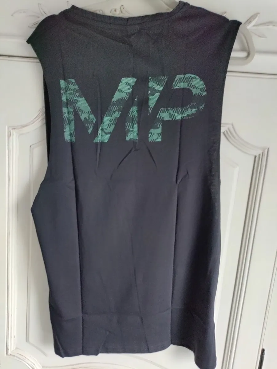 MyProtein Geo Camo Tank top x2 L New - Image 3