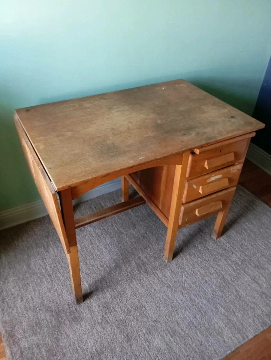 G plan work desk - Image 2