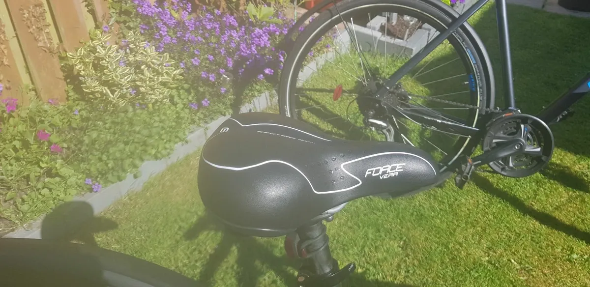2 adult cube bikes matching - Image 3