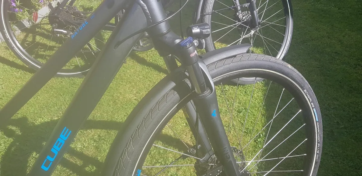2 adult cube bikes matching - Image 4