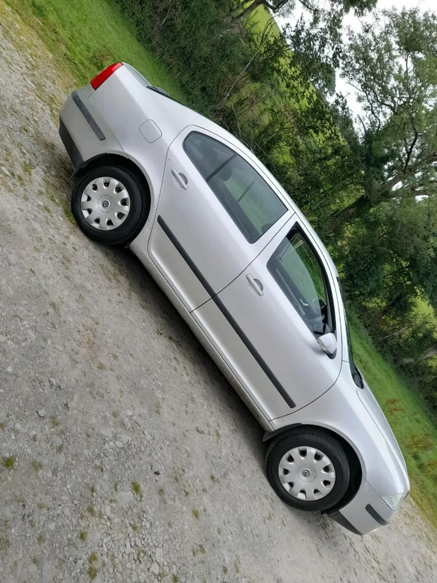 07 Skoda Octavia 1.4 - Image 4