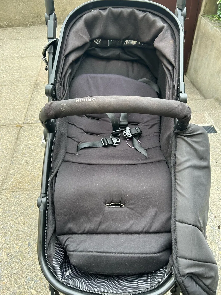 Stroller - Image 2