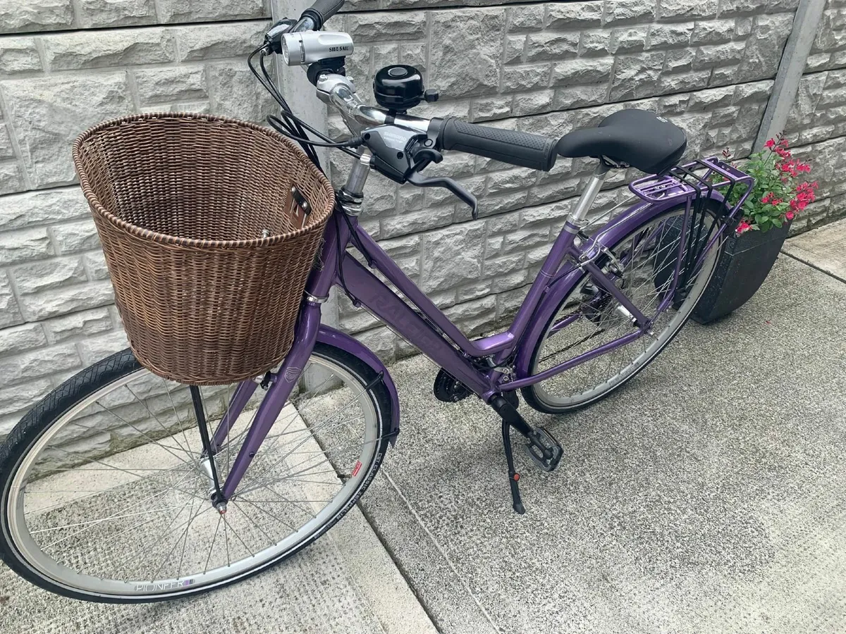 Ladys Bike - Image 1