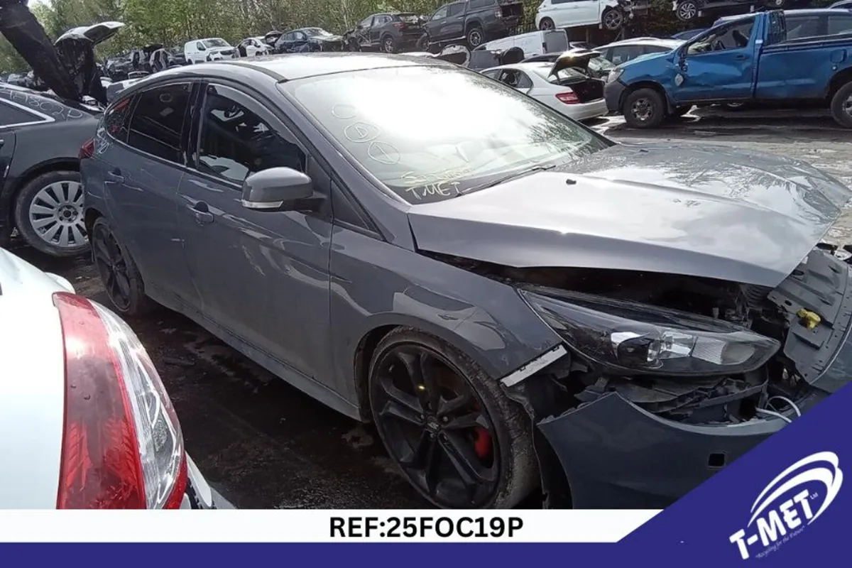2015 FORD FOCUS ST BREAKING FOR PARTS - Image 3