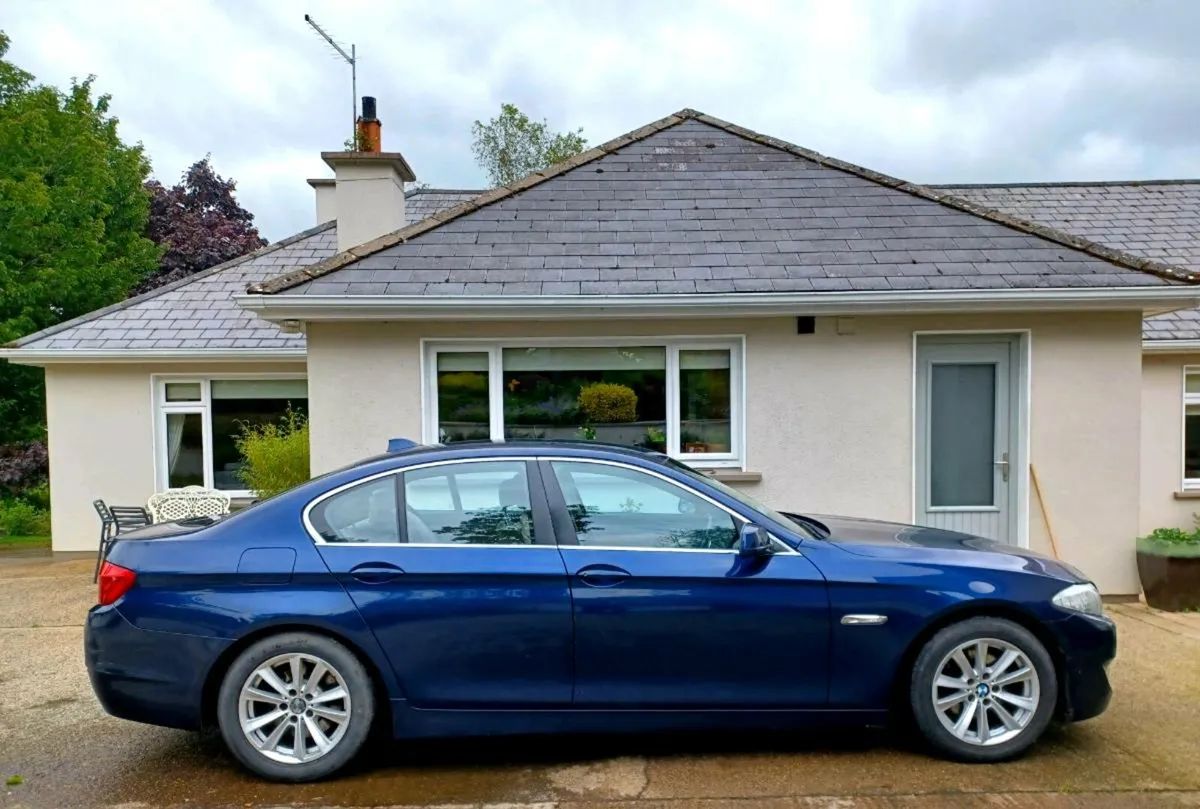 2️⃣0️⃣1️⃣1️⃣ BMW 520D SE Automatic - Image 3