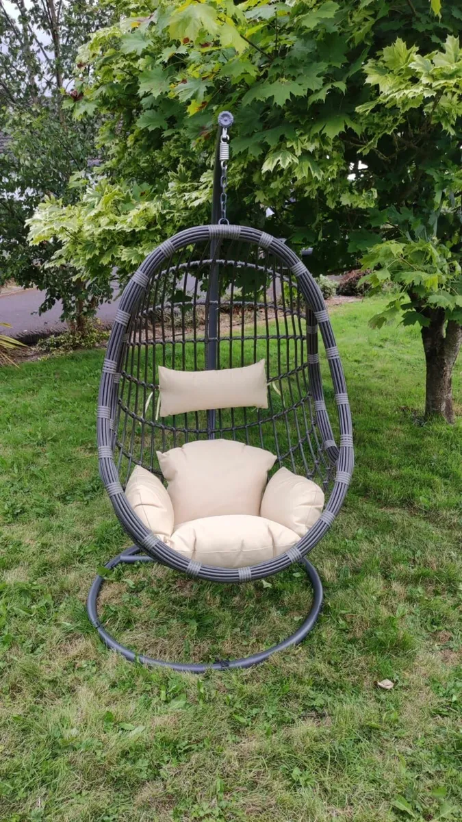 Hanging Swings Eggs – Metal Frame – Free delivery - Image 3