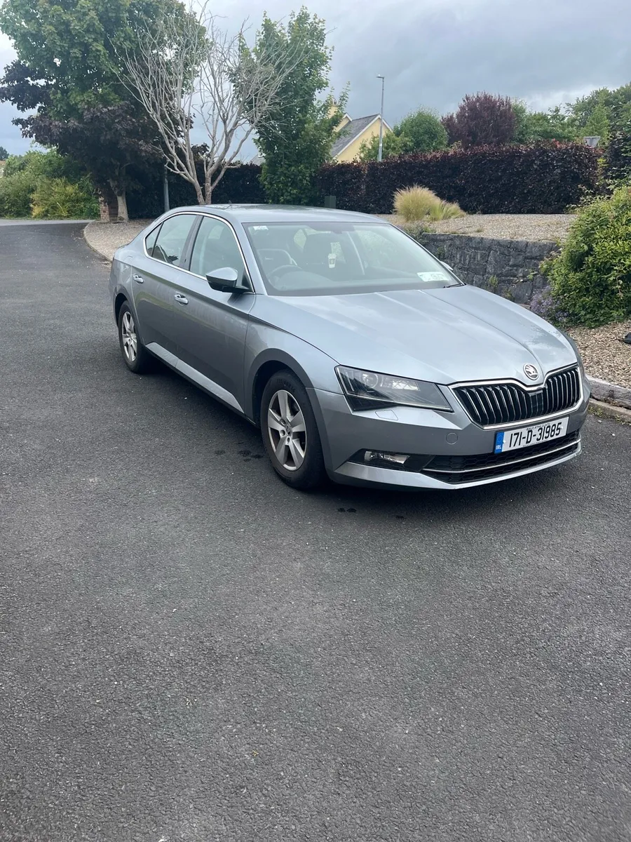 Skoda Superb - Image 1