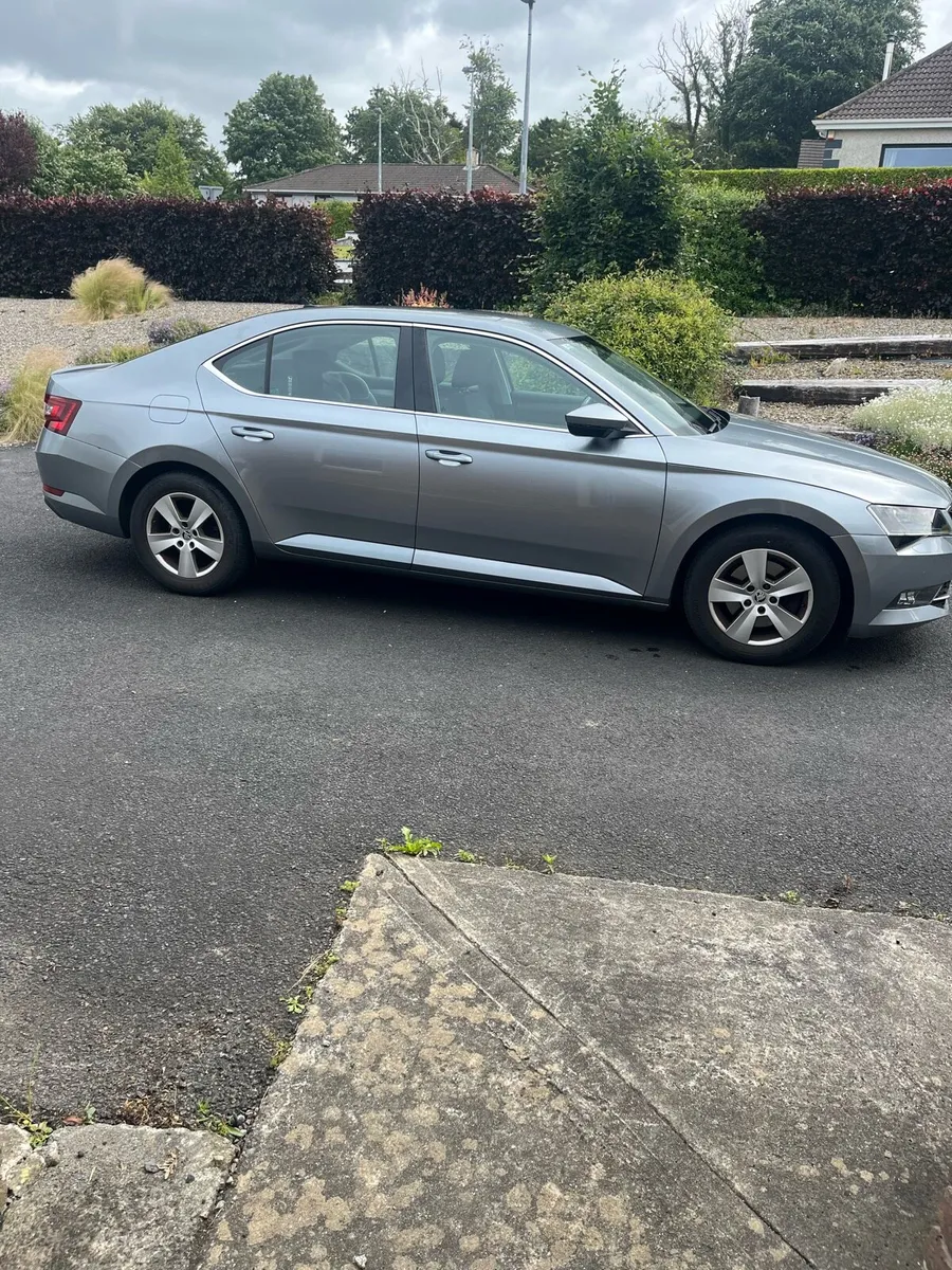 Skoda Superb - Image 3