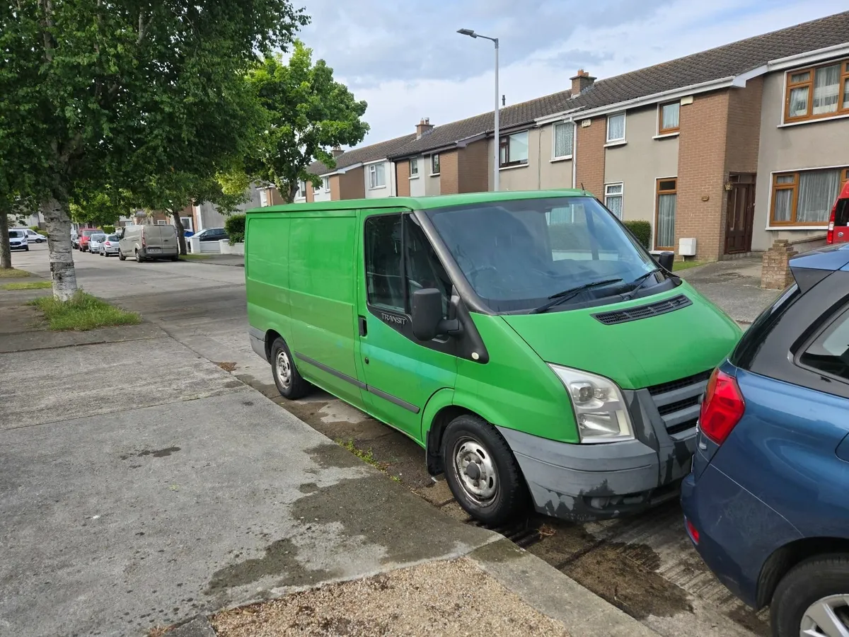 Ford Transit 2009 - Image 2