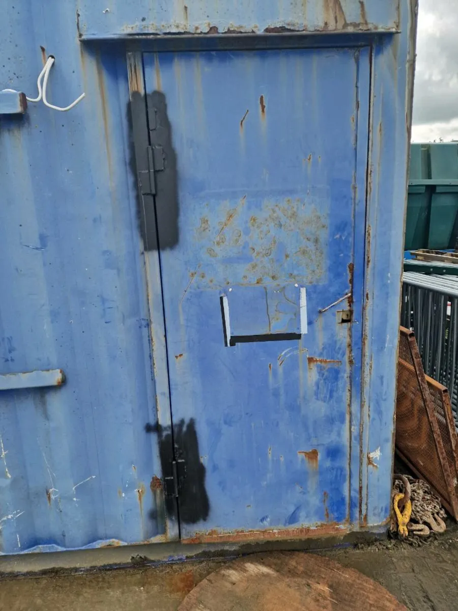 Container - Image 4