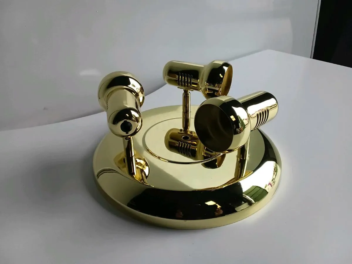 Luxa Ceiling Light With 3 Adjustable Spotlights x3 - Image 2