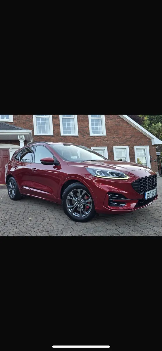 Ford Kuga ST Line Petrol Plug In Hybrid - Image 2
