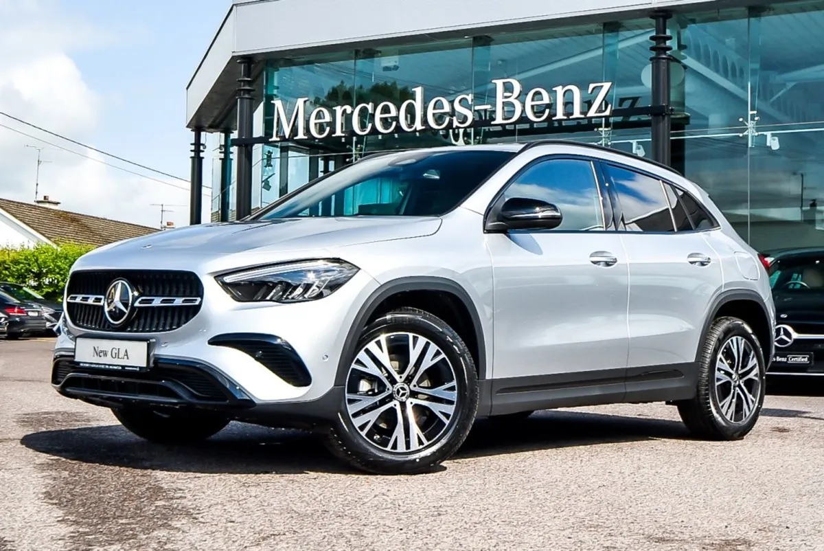 Mercedes-Benz GLA-Class 180d Progressive Night Pa - Image 1