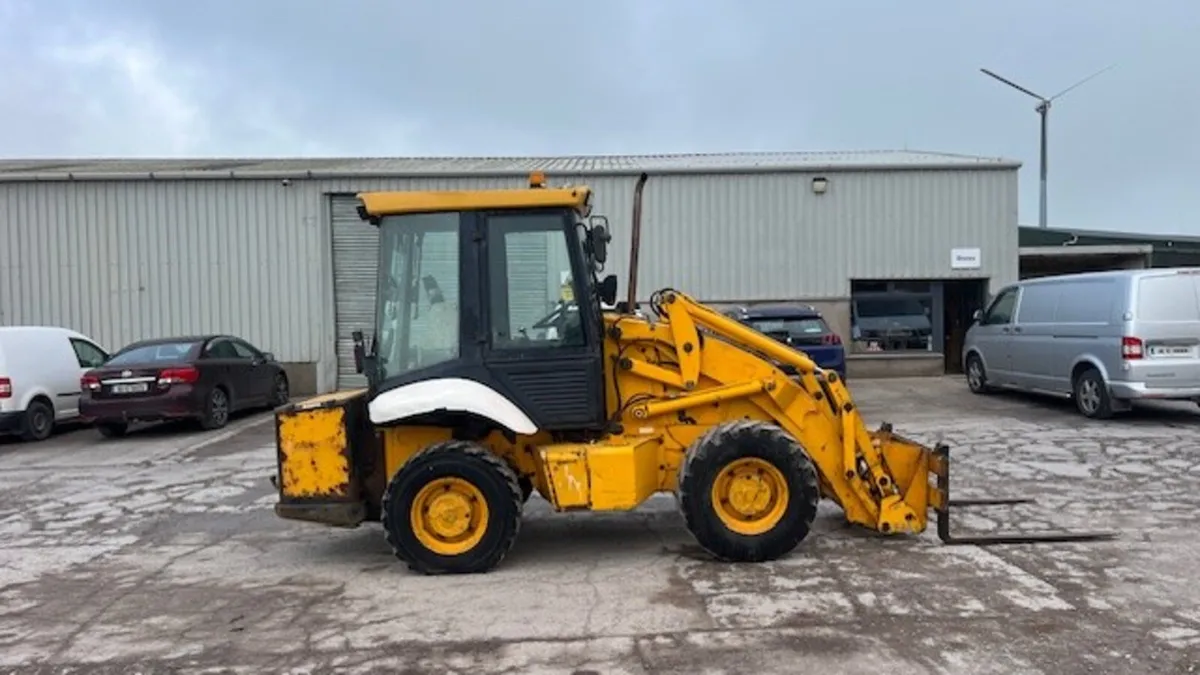 2004 JCB 2CX - Image 1