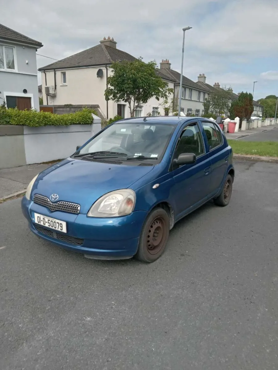 01 toyota yaris nct 10-25 taxed 2/26 - Image 2