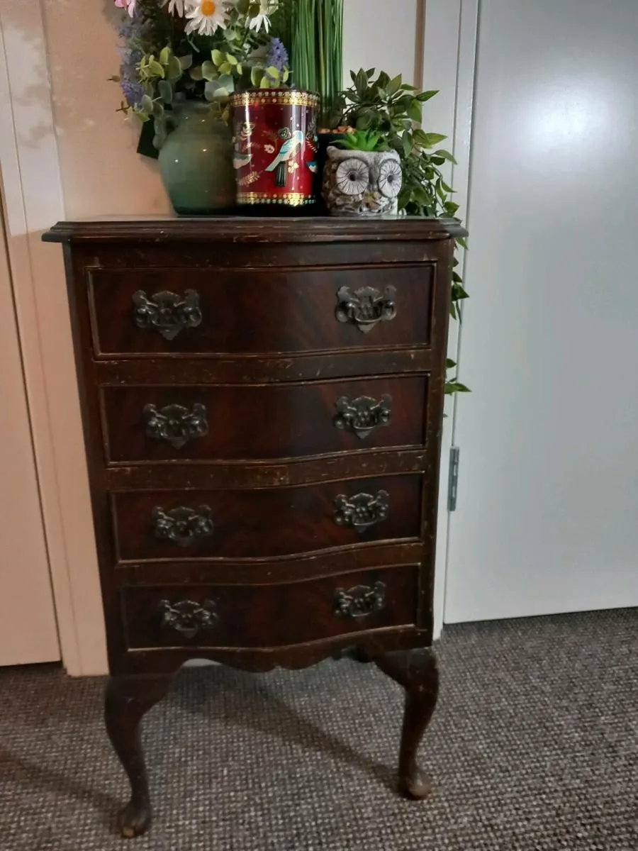 Bedside table - Image 1
