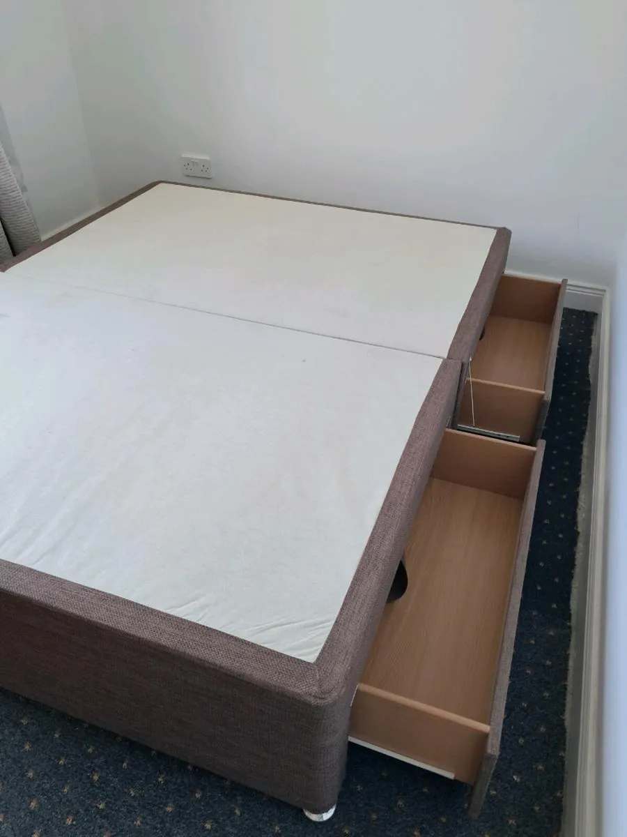 Silentnight divan base - king size with 4 drawers - Image 2