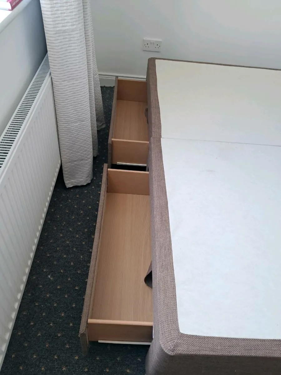 Silentnight divan base - king size with 4 drawers - Image 3