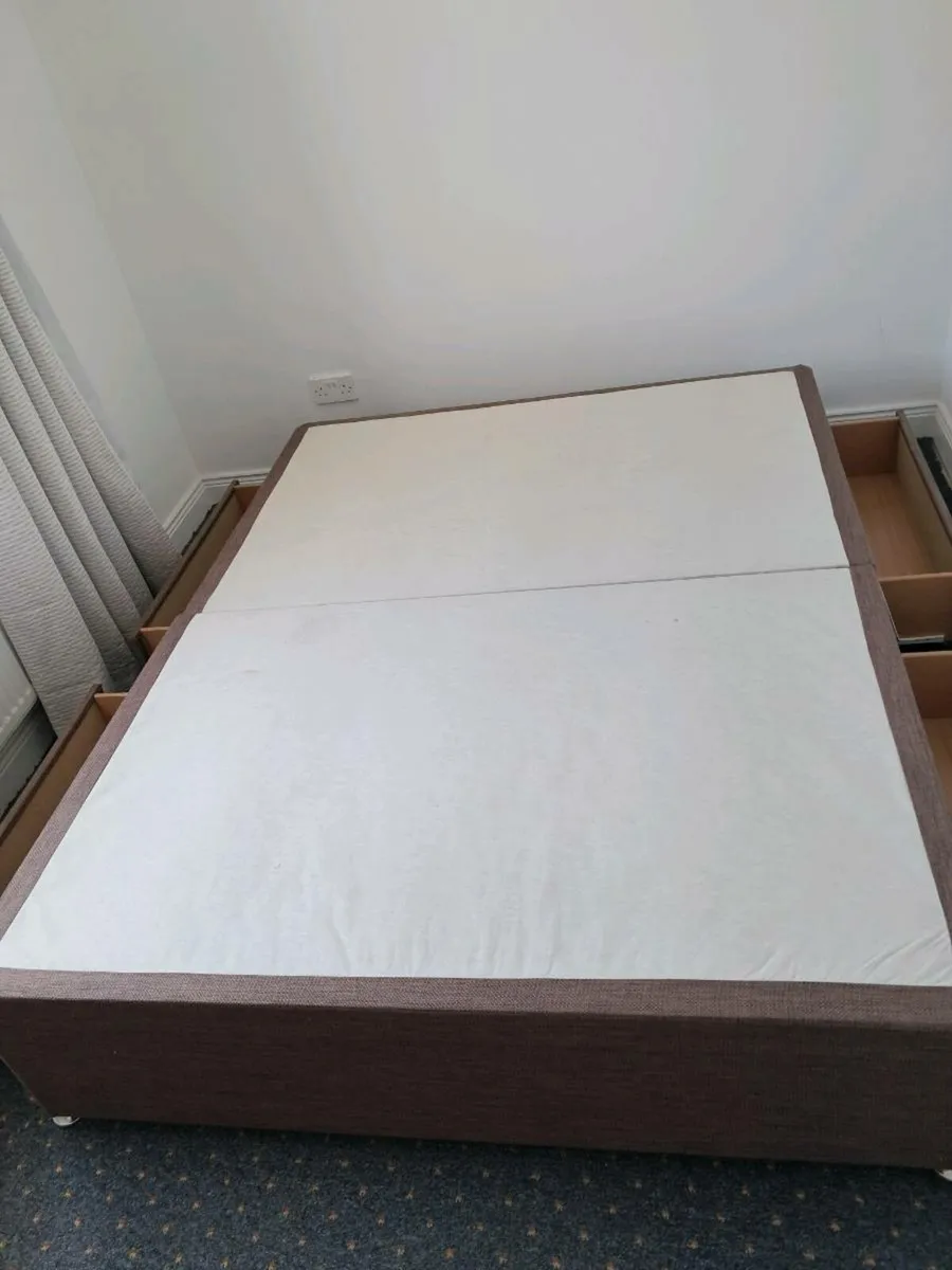 Silentnight divan base - king size with 4 drawers - Image 4