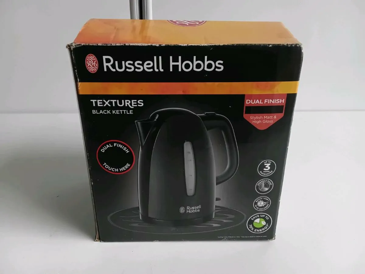 Russell Hobbs 1.7LTR 3KW Jug Kettle- Black - Image 1