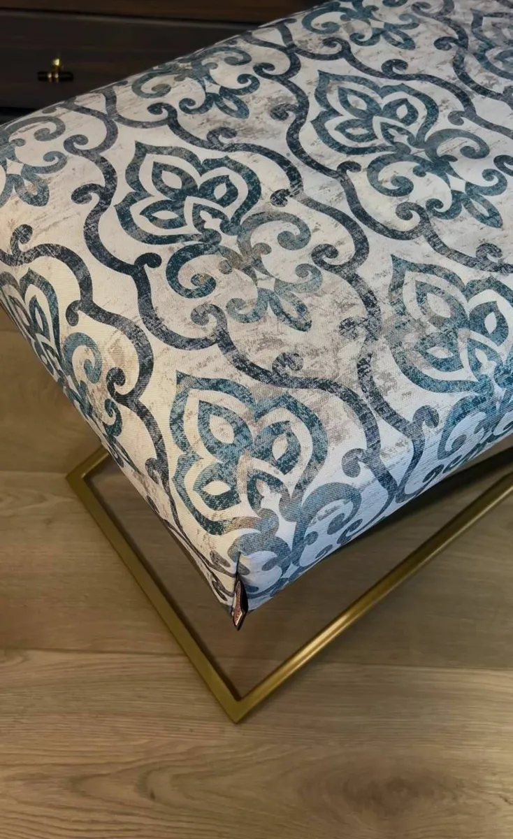 Metal Framed Bench in Antique Gold Finish – 100×40 - Image 4