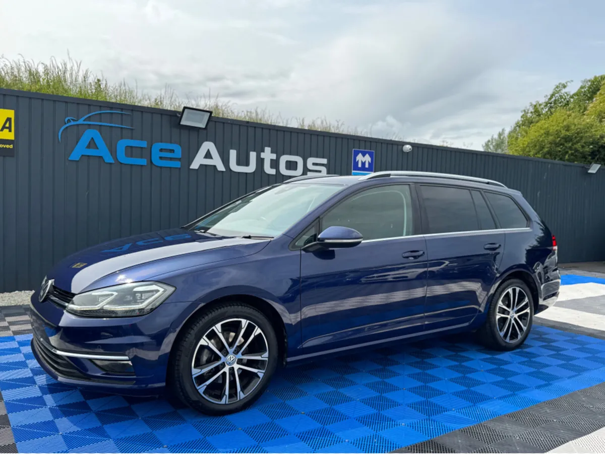 Volkswagen Golf HIGHLINE - 2.0L DIESEL - AUTO - 12 - Image 3