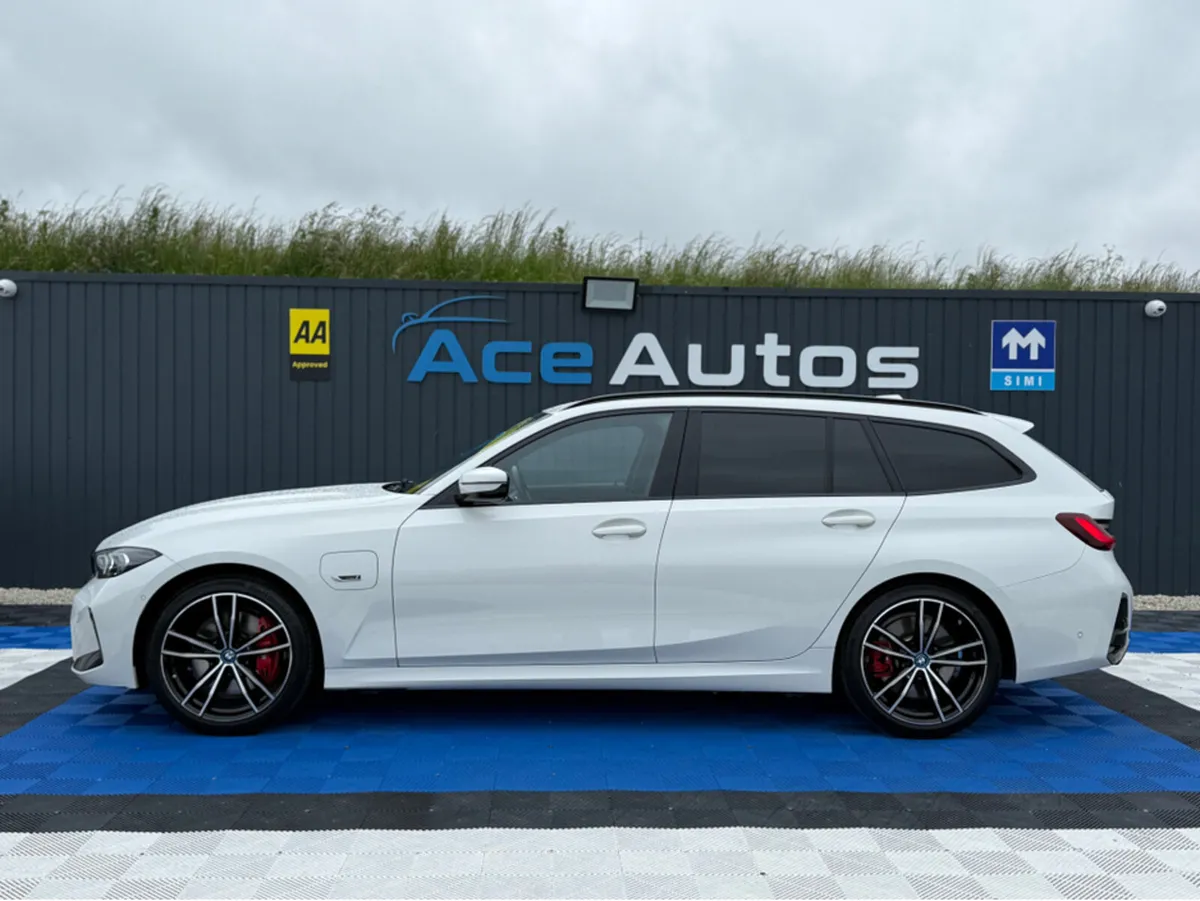 BMW 3-Series 330E M-SPORT - AUTO - 2.0L PETROL HYB - Image 4