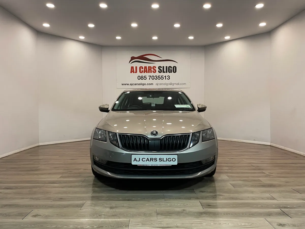 SKODA OCTAVIA AMBITION 1.6TDI 115BHP 2018 - Image 3
