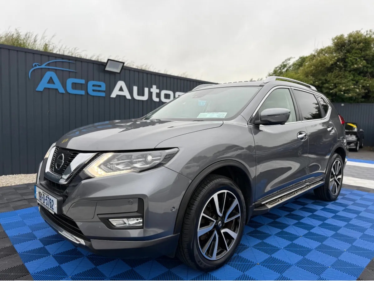 Nissan X-Trail TEKNA TOP SPEC  - 1.6 DIESEL - MANU - Image 2