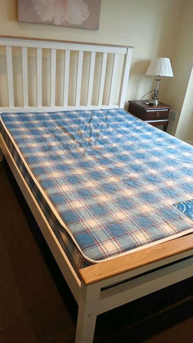 Beds - Image 1