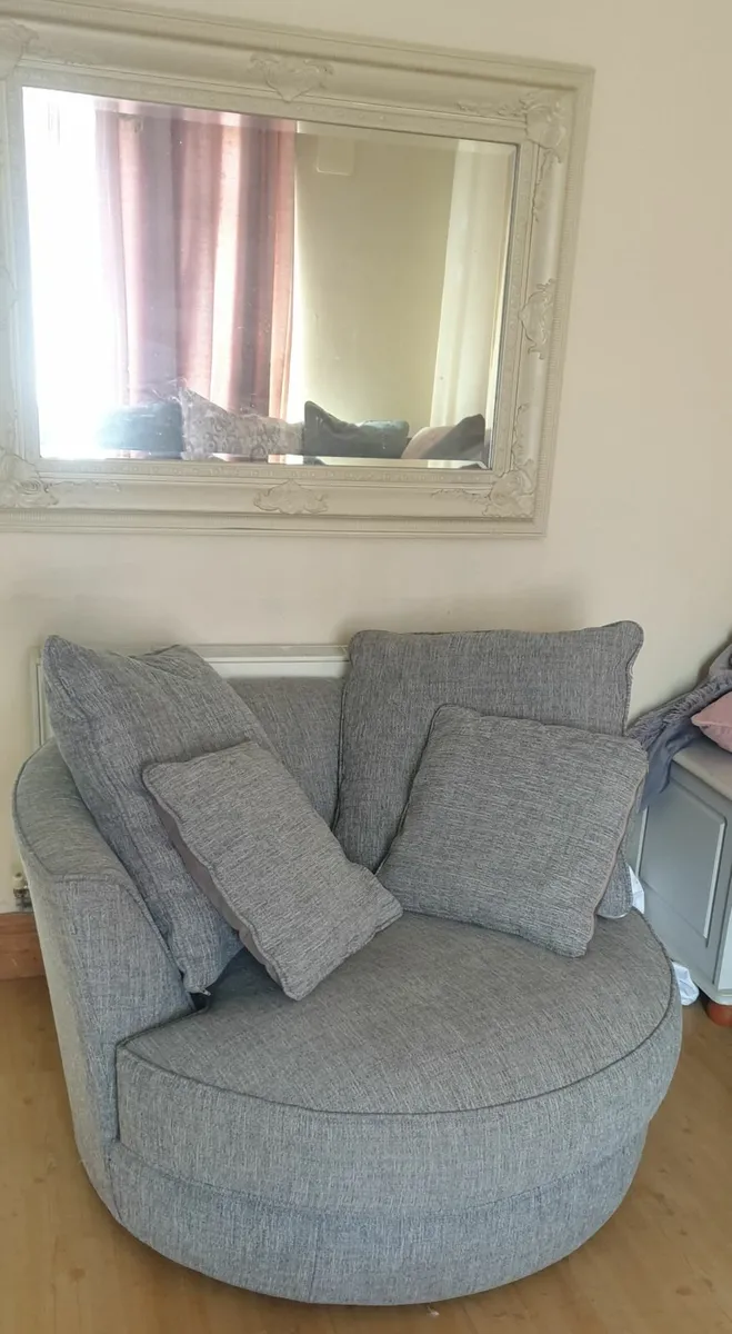 Swivel Chair