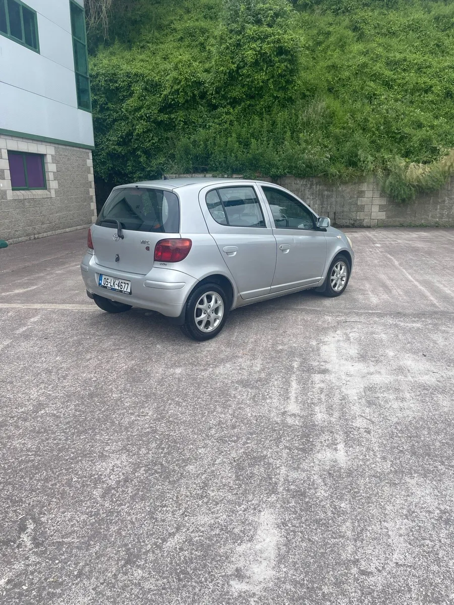 Toyota Yaris - Image 4