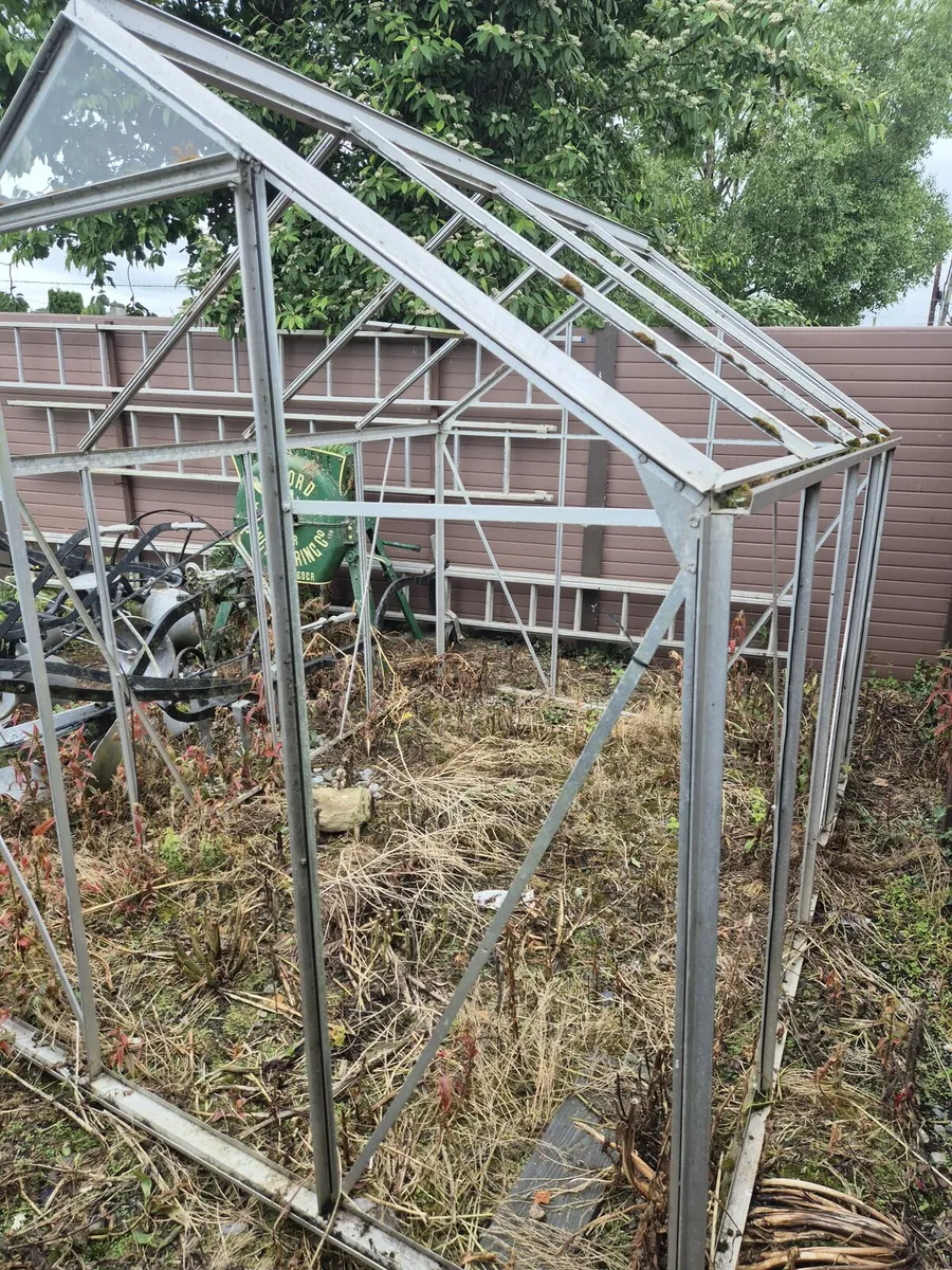 Aluminium glass house - Image 1