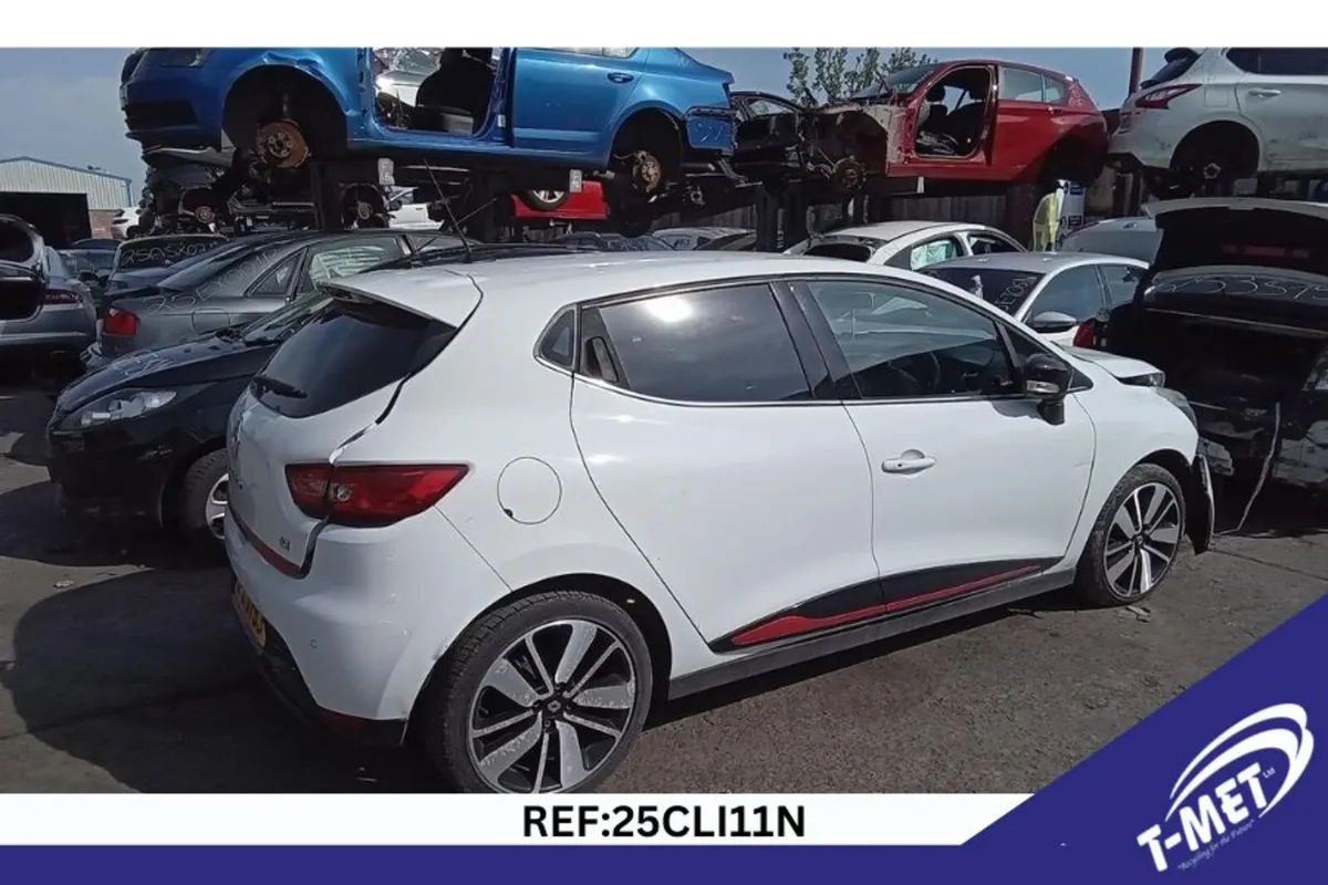 2014 RENAULT CLIO BREAKING FOR PARTS - Image 1
