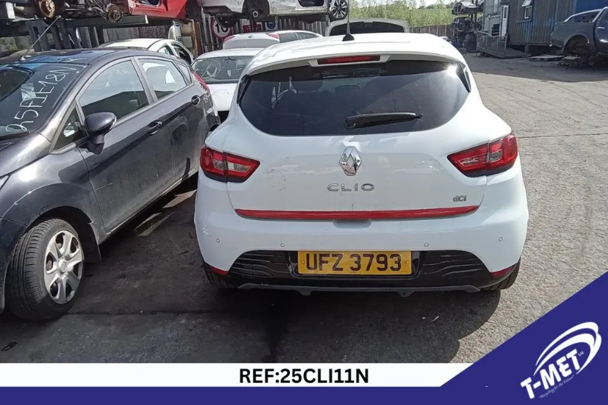 2014 RENAULT CLIO BREAKING FOR PARTS - Image 2
