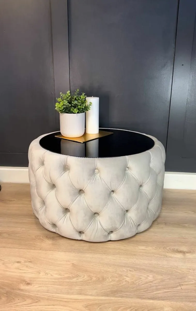 Round Coffee Table Chesterfield Style 60cm - Image 2