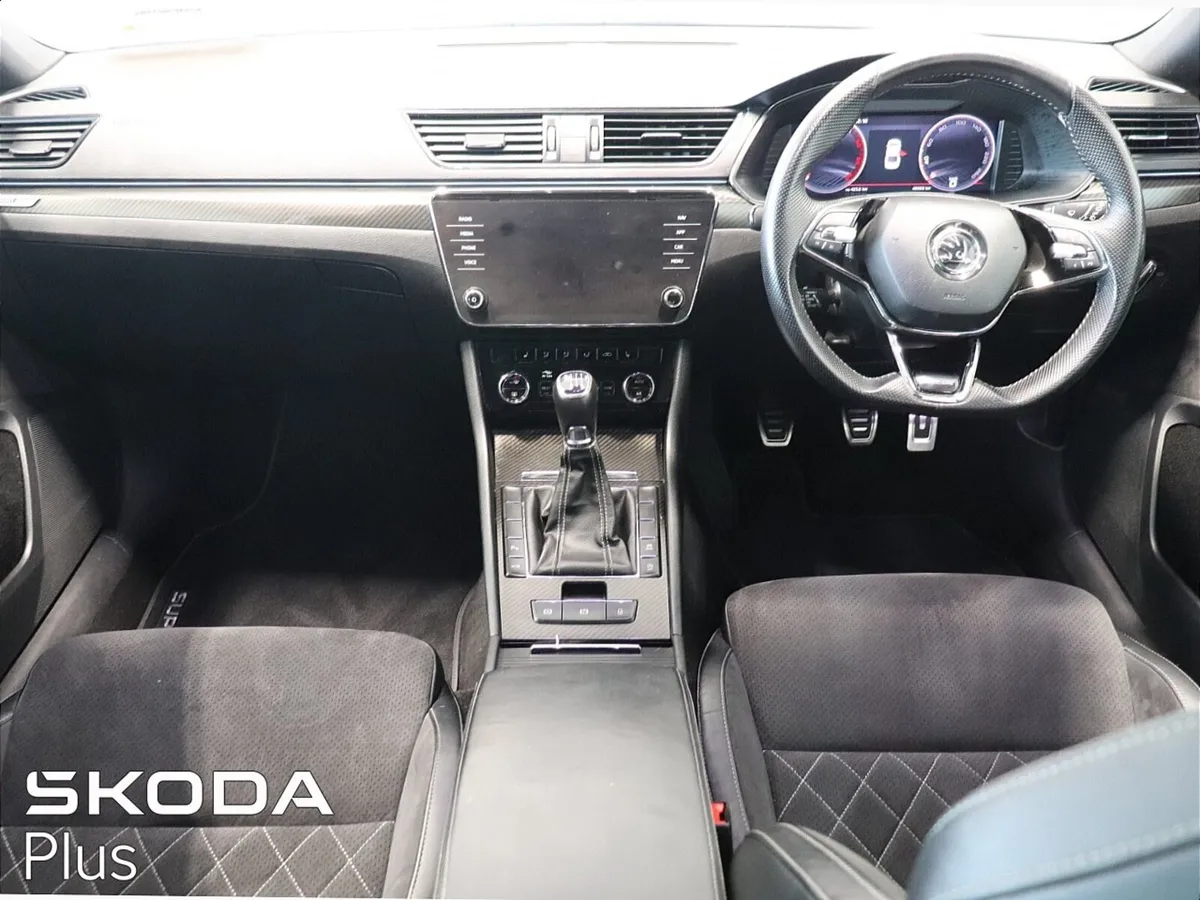Skoda Superb SPORTLINE 2.0 TDI 150 BHP - Image 2
