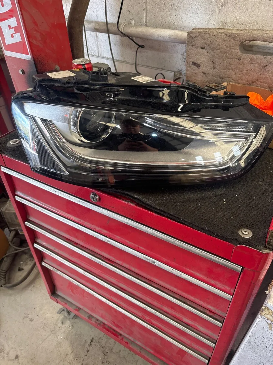 Audi A4 2014 right hand head lamp - Image 1