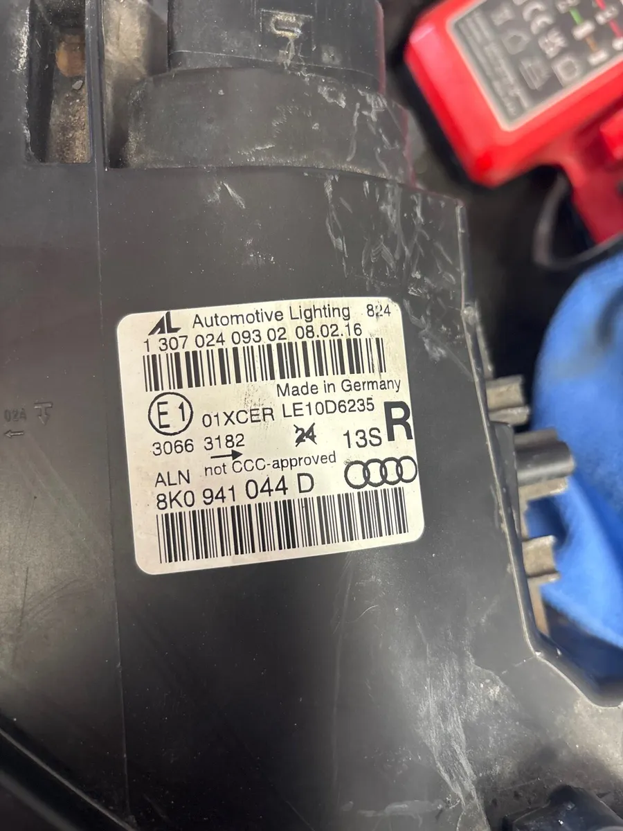 Audi A4 2014 right hand head lamp - Image 2
