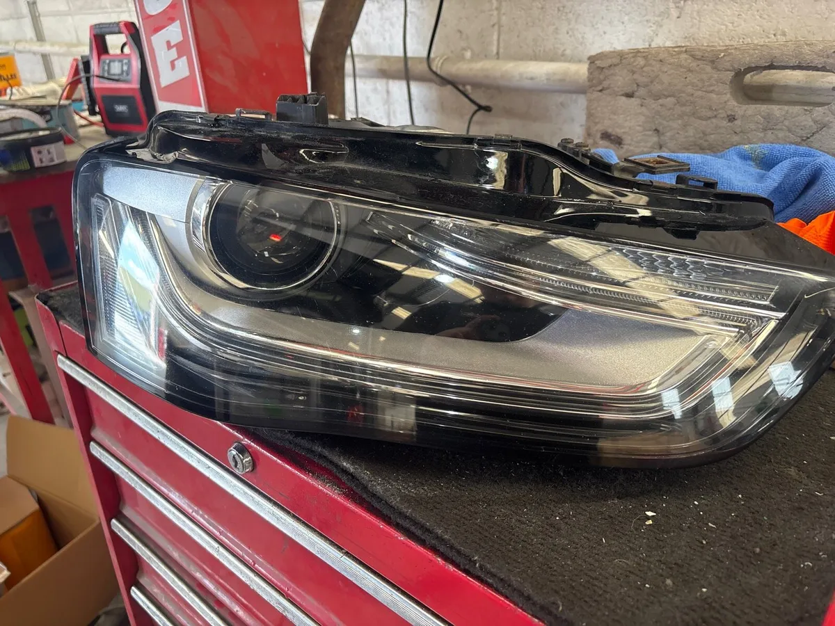 Audi A4 2014 right hand head lamp - Image 3