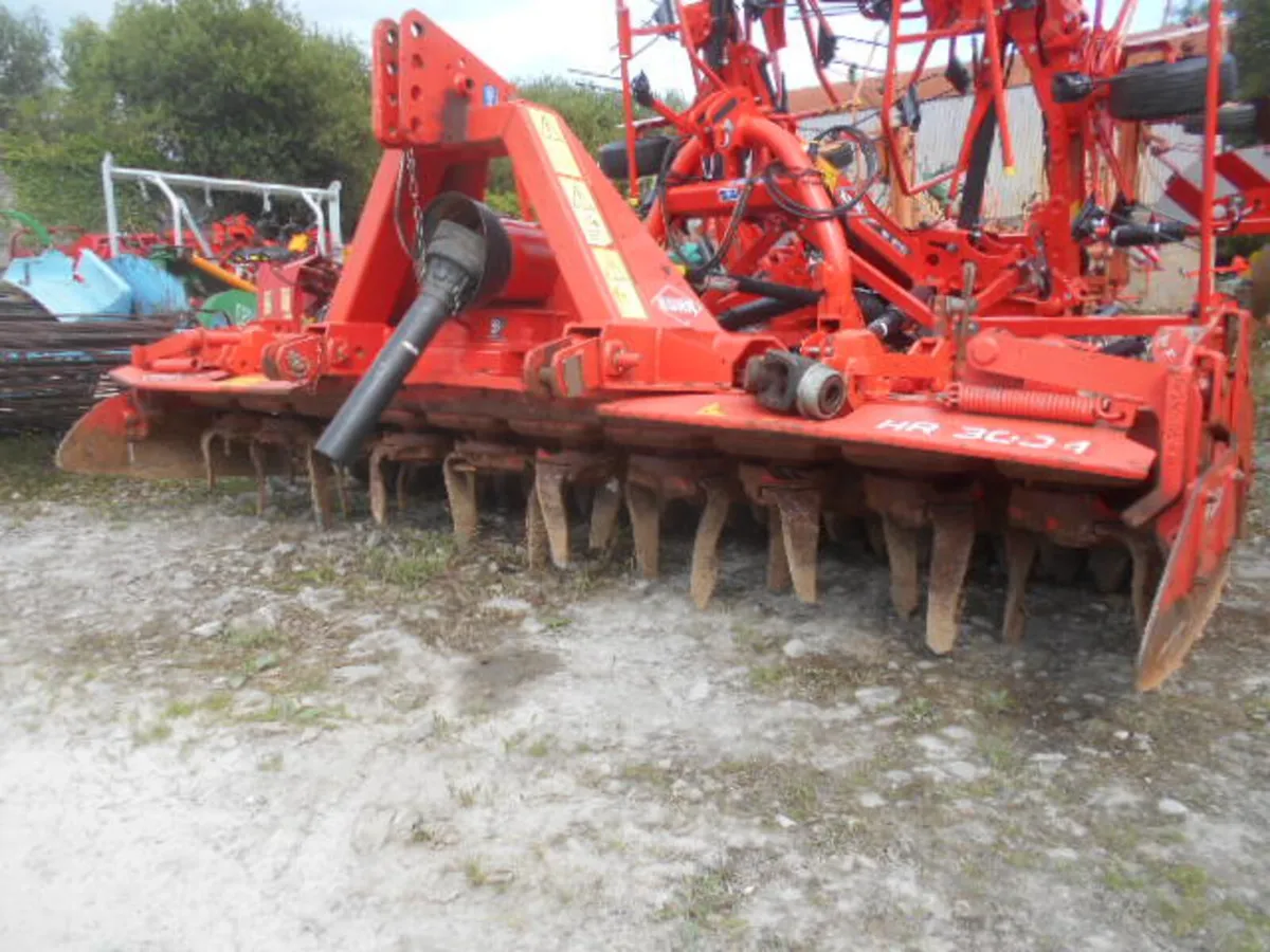 KUHN 3004 HEAVY DUTY POWER HARROW - Image 3
