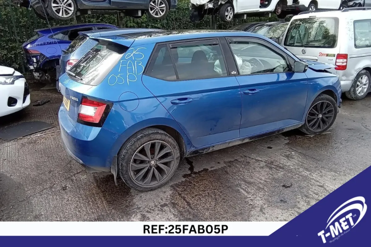 2017 SKOFA FABIA BREAKING FOR PARTS - Image 1