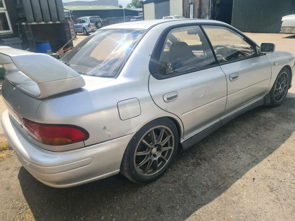 Subaru impreza  wrx - Image 4