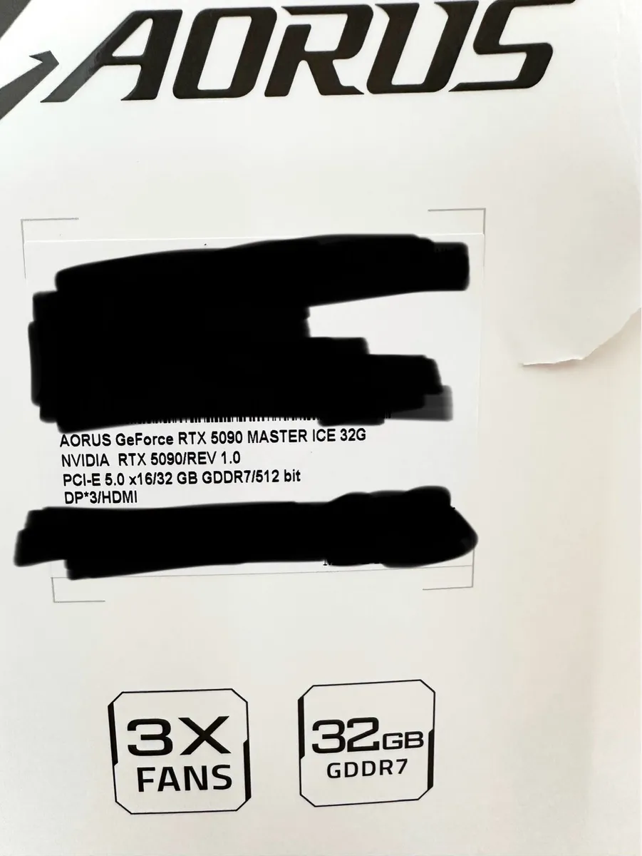 RTX 5090 AORUS MASTER ICE 32G + Extras - Image 3