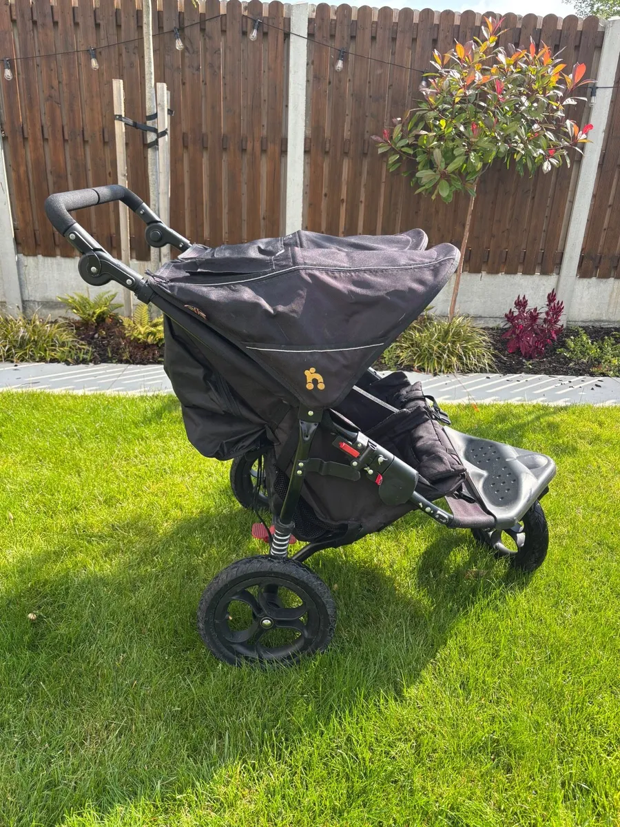 Out n About Double Buggy + 1 x FootMuffs (Like new - Image 3