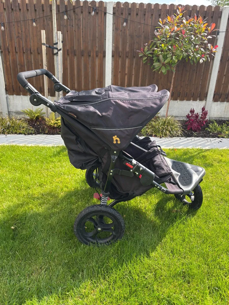 Out n About Double Buggy + 1 x FootMuffs (Like new - Image 4