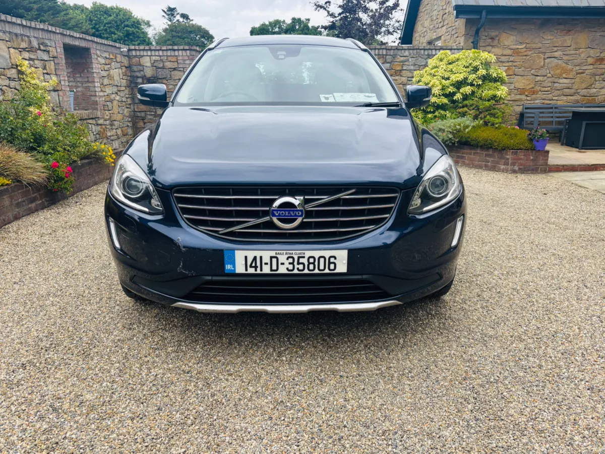 2014 Volvo XC 60 SE luxury 2.0 dsl - Image 3
