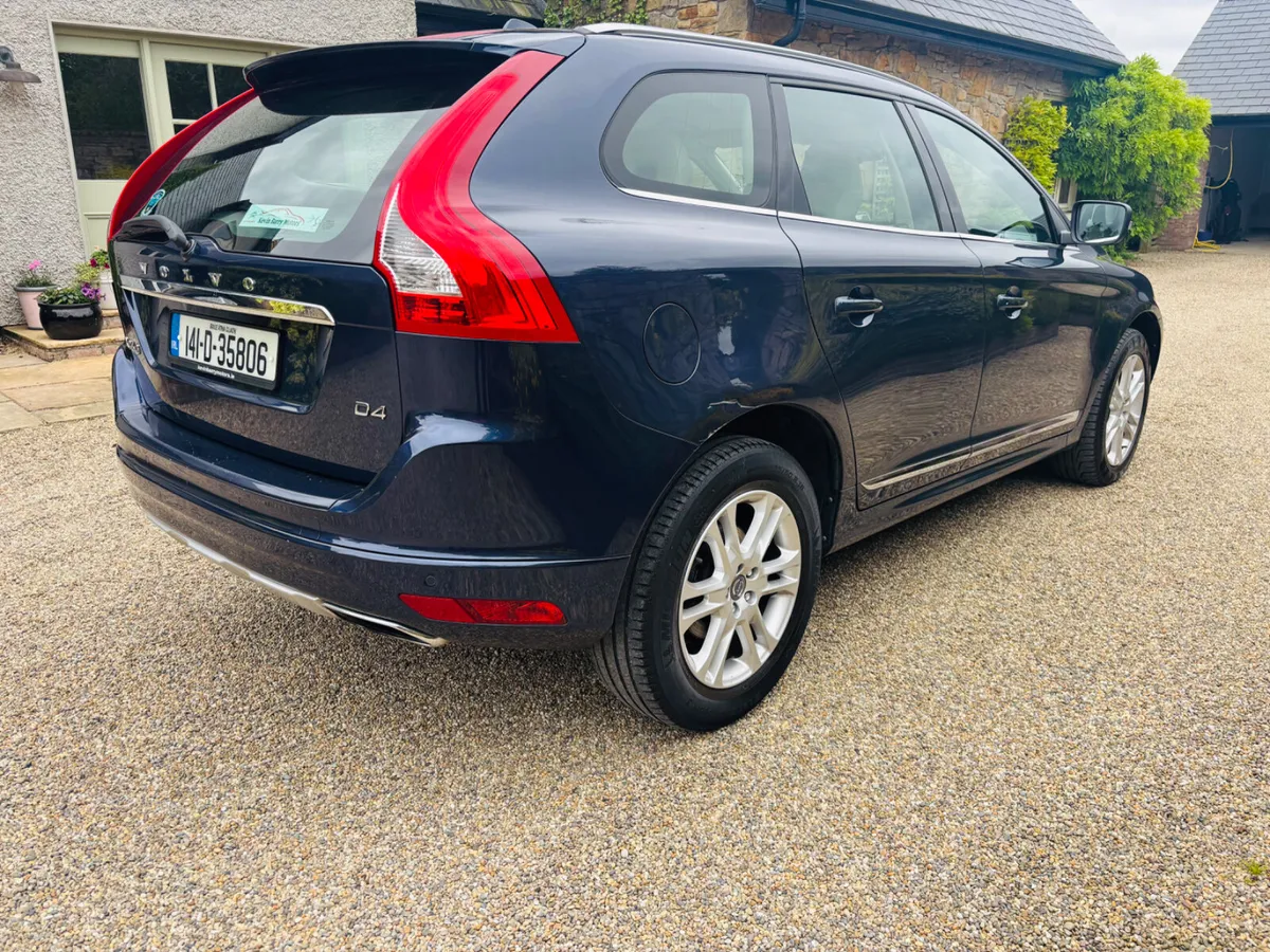 2014 Volvo XC 60 SE luxury 2.0 dsl - Image 4
