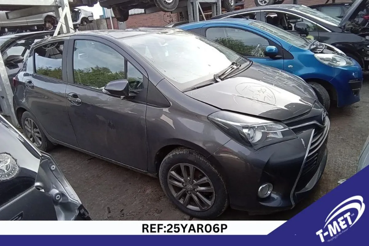 2015 TOYOTA YARIS BREAKING FOR PARTS - Image 1
