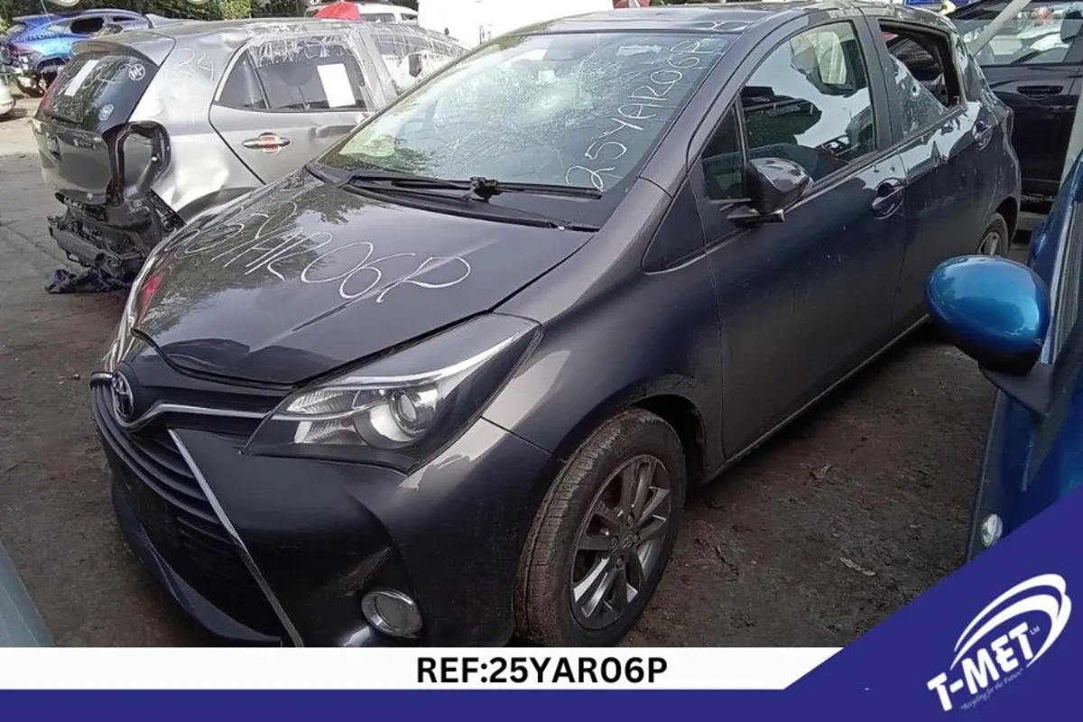 2015 TOYOTA YARIS BREAKING FOR PARTS - Image 2